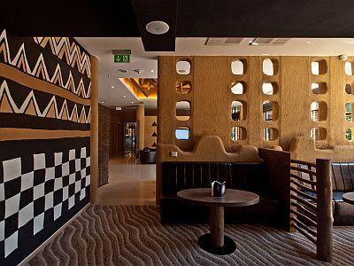 Café mit afrikanischer Athmosphäre im Hotel Bambara im Bükk Gebirge in Ungarn - Bambara Hotel Felsötarkany - Wellness Hotel Bambara im Bükk-Gebirge mit Sonderpreisen