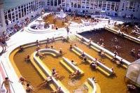 Schwimmbecken mit Heilwasser in Hajduszoboszlo Atlantis