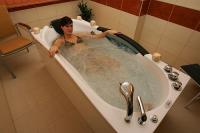 Hydromassage im Balneo Thermal Hotel für ein Wellness-Wochenende