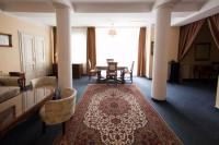 Pannonia Hotel - Sopron - im Antikstil eingerichtetes Zimmer im BEST WESTERN Hotel Sopron