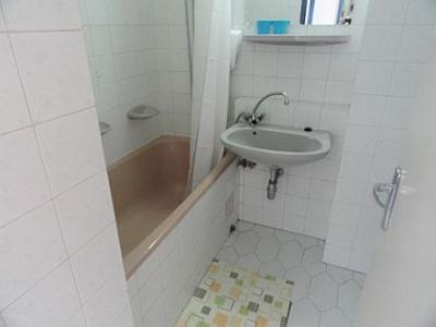 Elegantes Hotel am Balatonufer - Badezimmer des 3-Sterne-Hotels Lido in Siofok - ✔️  Hotel Lidó Siófok ✔️Günstige Lidó Hotel Balaton