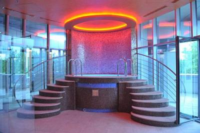 Four Points by Sheraton Hotel Kecskemet, Wellnesshotel - ✔️ Four Points by Sheraton Kecskemét**** ✔️ Hotel Sheraton