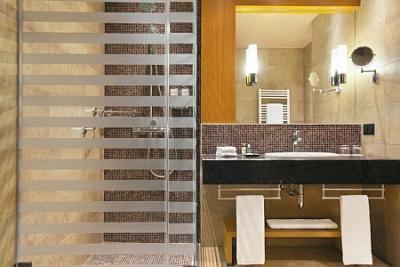 Four Points by Sheraton Hotel Kecskemet - Badezimmer - ✔️ Four Points by Sheraton Kecskemét**** ✔️ Hotel Sheraton
