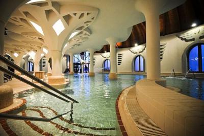 Hagymatikum Bad in Makó, eines der schönsten Bäder in Ungarn - ✔️ Grand Hotel Glorius 4* Makó - Hotel Glorius Makó