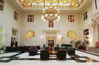 Grand Hotel Aranybika Debrecen - Urlaub in Ungarn - Lobby des Hotels