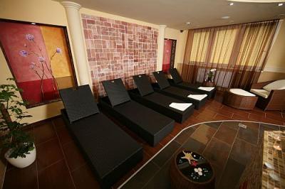 Hotel Kalvaria Gyor - Wellnessurlaub im Viersternehotel in Gyor im Westungarn - ✔️ Hotel Kálvária Győr**** ✔️ Günstige Hotel Kalvaria Györ
