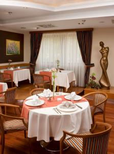 Györ Hotel Kalvaria - Györ - 4-Sterne-Hotel Györ - Hotel Kalvaria Restaurant in Györ - ✔️ Hotel Kálvária Győr**** ✔️ Günstige Hotel Kalvaria Györ