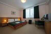 Billiges Hotelzimmer im Alföld Gyöngye Hotel - Unterkunft in Oroshaza mit Halbpension