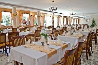 Das Restaurant von Calimbra Wellnesshotel mit ausgezeichneter Küche - ✔️ Calimbra Hotel Miskolctapolca ✔️ Wellnesshotel Calimbra