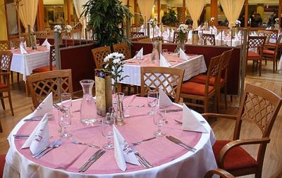 Restaurant im 4-Sterne-Hotel Club Tihany - Hotel Club Tihany - Hotel am Plattensee - ✔️ Hotel Club Tihany**** ✔️ Hotels am Balaton