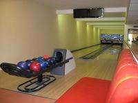 Aktive Erholung im Zsambek-Tal - Hotel Szepia Bio Art - Bowlingbahn