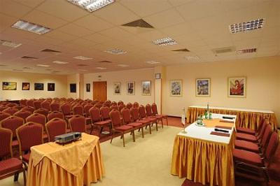 Konferenzraum und Veranstaltungsraum in Eger - Hunguest Hotel Flora*** Eger - Thermalhotel mit Wellnessprogramme in Eger