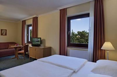 Hotelzimmer mit schöner Aussicht - Hotel Löver Sopron - Lövér Hotel*** Sopron - Spezielles Wellnesshotel mit Halbpension in Sopron
