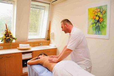 Wellness Programme in Sopron - Massagen und Behandlungen im Hotel Löver - Lövér Hotel*** Sopron - Spezielles Wellnesshotel mit Halbpension in Sopron
