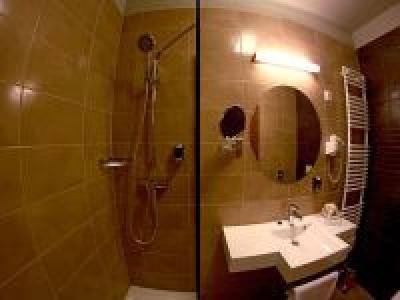 Mercure Hotel Magyar Király - elegantes, billiges Hotel - bequeme Zimmer im altehrwürdigen Hotel von Szekeshefervar - ✔️ Mercure Hotel Magyar Kiraly Szekesfehervar ✔️Magyar Király