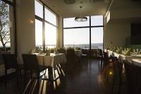 Restaurant mit Ausblick auf den Velence-See - Vital Hotel Nautis