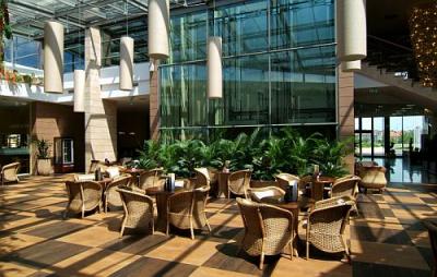 Aquaworld Budapest - Wintergarten des Hotels - ✔️ Aquaworld Resort Budapest 4* - Aquaworld Hotel Budapest