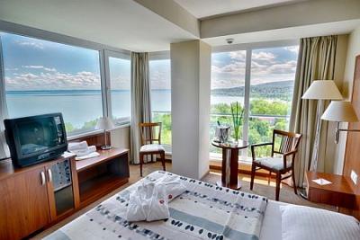 4* Hotel Bál Resort günstige Zimmer mit Blick auf den Plattensee - Hotel Bál Resort**** Balatonalmádi - Wellness Hotel am Plattensee