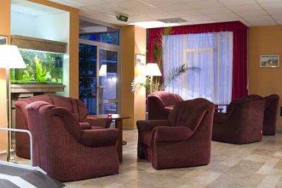 Hotel SunGarden Siofok - Wellnesshotel Sungarden - Lobby - Online-Buchung - Günstige Preise - Hotel Sungarden**** Siofok - Günstige Wellnesshotel in Siofok, Plattensee