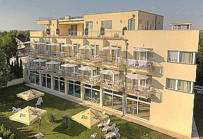 Ket Korona Wellness- und Konferenzhotel in Balatonszarszo, Urlaub mit der Familie am Plattensee - ✔️ Két Korona Wellnesshotel Balatonszárszó ✔️ Plattensee 