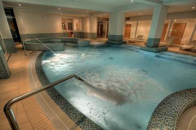 Erlebnisbad im Ket Korona Konferenz- und Wellnesshotel in Balatonszarszo - ✔️ Két Korona Wellnesshotel Balatonszárszó ✔️ Plattensee 