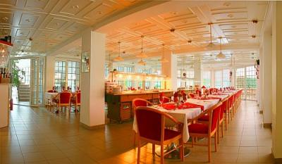 Ket Korona Wellness- und Konferenzhotel in Balatonszarszo  - ✔️ Két Korona Wellnesshotel Balatonszárszó ✔️ Plattensee 