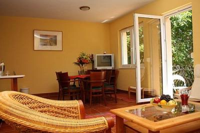 Hotelzimmer mit Balkon im Hotel Szindbád in Balatinszemes - ✔️ Hotel Szindbád*** Balatonszemes ✔️ Szindbád Wellnesshotel