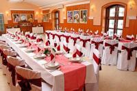 Thermal Hotel Liget Erd - Restaurant mit ungarischen Spezialitäten