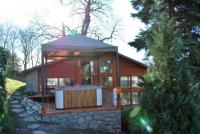 Jacuzzi mit Panorama auf Donau in der Nähe von Fellegvár in Visegrád