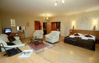 Hotel Villa Völgy in Eger, Unterkunft mit Halbpension