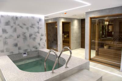 Hotel Azur am Plattensee mit Wellnessbereich  - ✔️ Hotel Azur Siofok**** ✔️ Wellnesshotel Azúr in Siófok